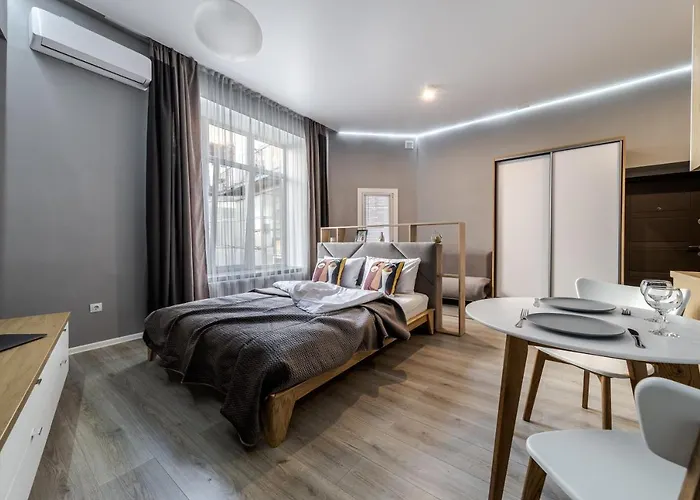 Inshiapartments On Popovycha Str 3